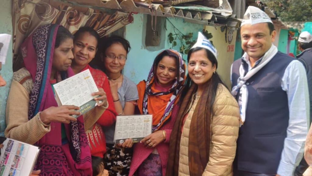 Sunita Kejriwal campaining for the Lok Sabha on behalf of her husband.