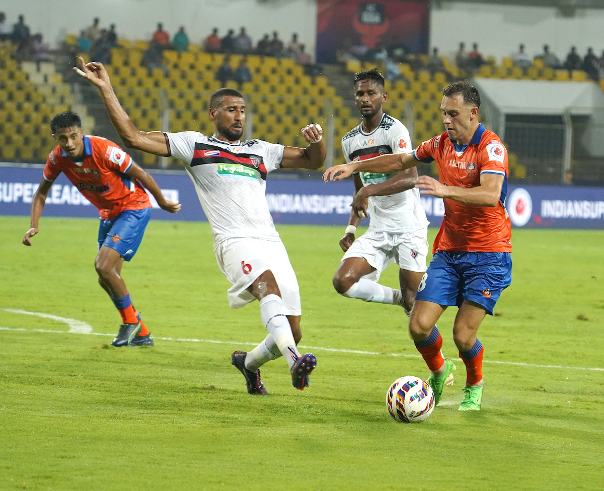 FC Goa and NorthEast United play out thrilling 3-3 draw in Goa