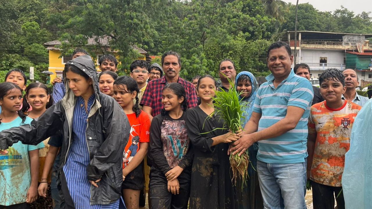 Capt. Viriato Fernandes Leads Chicalim Paddy Drive with Students and Farmers