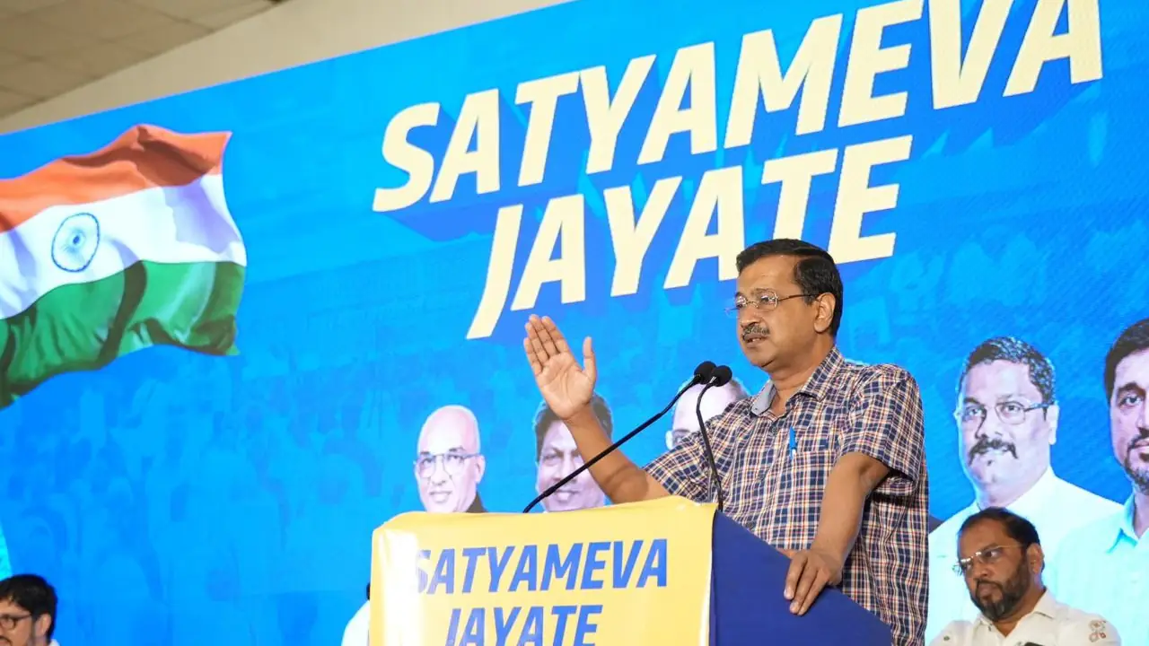 AAP Goa Felicitates Kejriwal After Liquor Case Discharge
