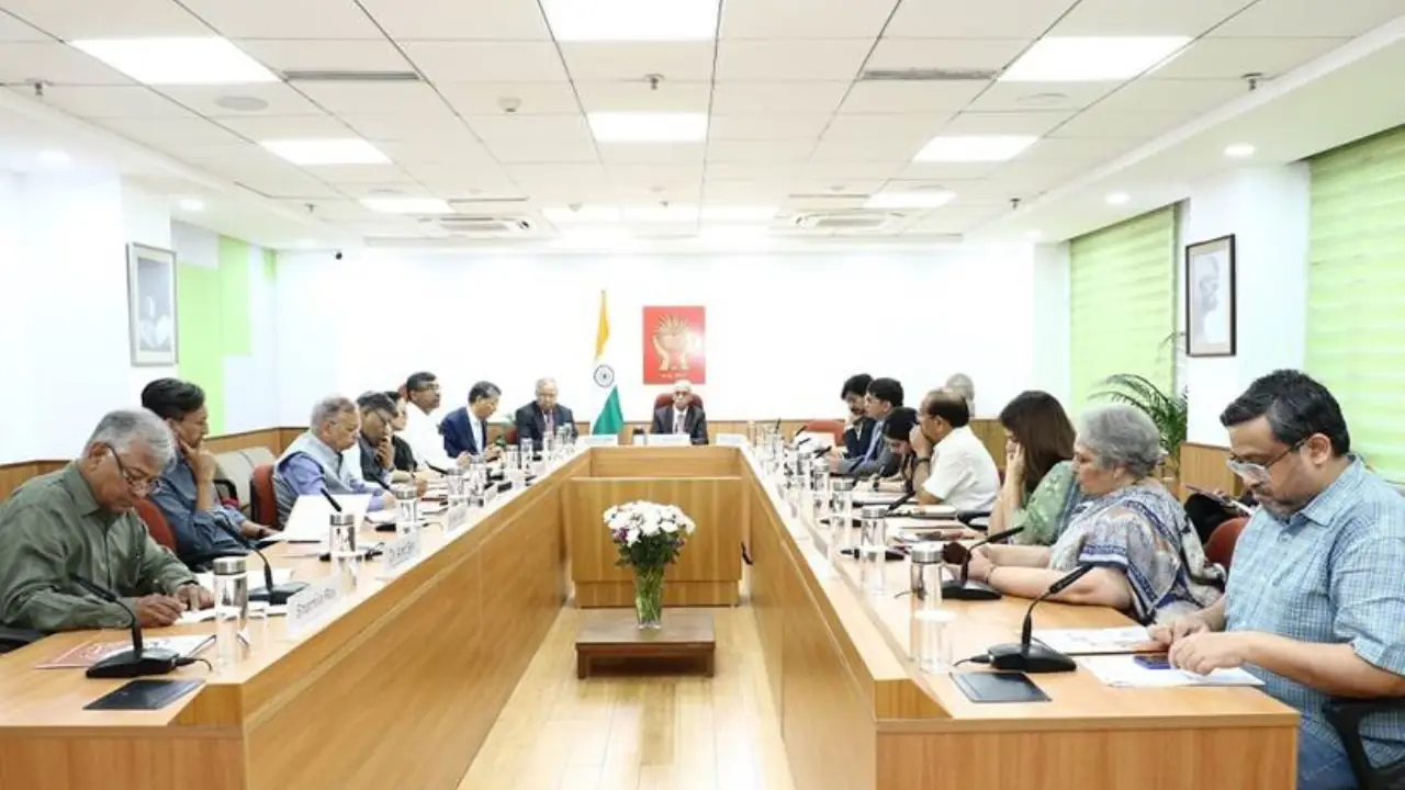 NHRC debates regulating children’s social media access