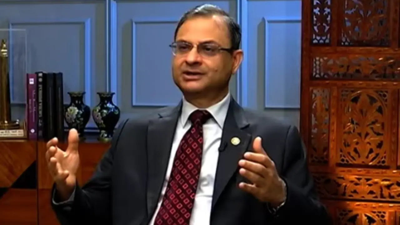 RBI Keeps Repo Rate Unchanged at 5.25% Amid Global Risks
