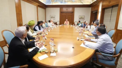 Modi Reviews Supply, Prices Amid West Asia Conflict