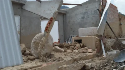 Philippines Hit by 7.8 Quake, Tsunami Warnings Issued