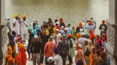 Pakistan Issues 737 Visas to Indian Sikh Pilgrims for Guru Arjan Dev Ji Martyrdom Observance